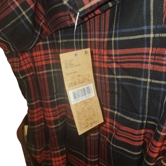 Cremieux Plaid Black/Red Holiday Charm  women's dress 10 NWT - Picture 3 of 7